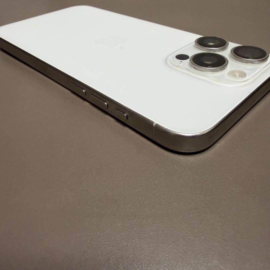 Apple iPhone 15 Pro MAX 本体 ホワイト