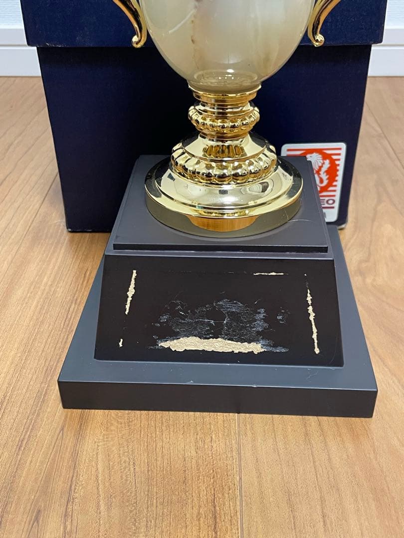 優勝カップ