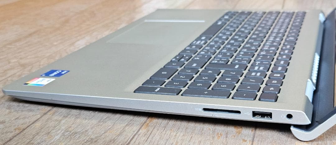 Core i7 1255U メモリ16GB SSD512GB 120Hz FHD