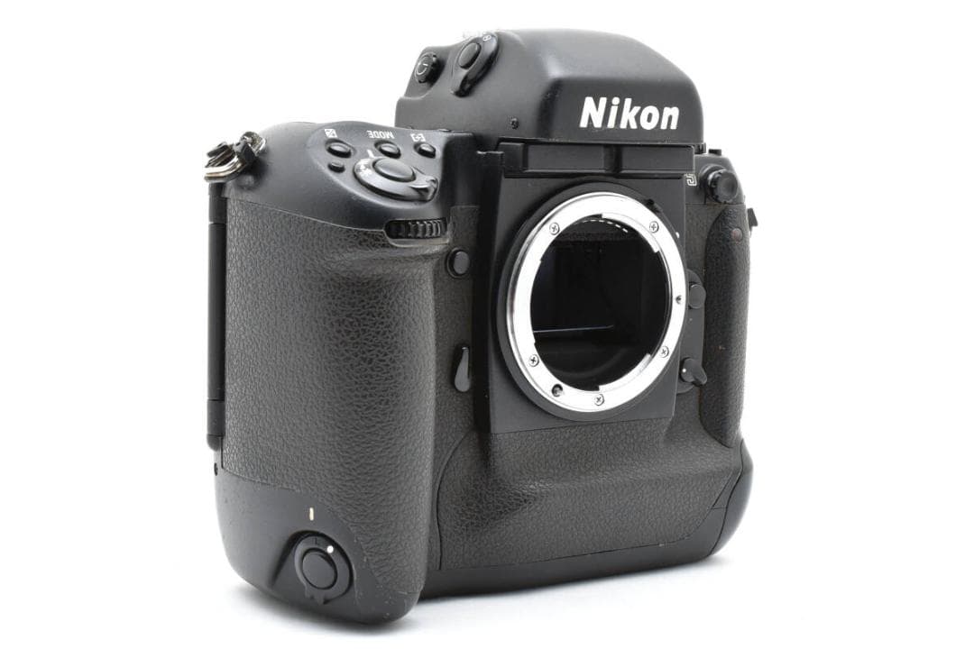 トミー。ニコン Nikon F5 フィルム一眼レフボディ