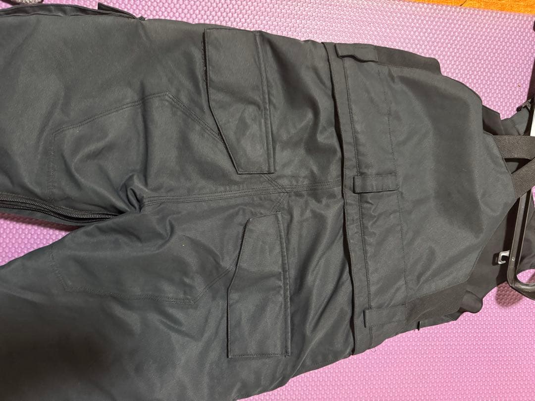 ボルコム　キッズ　スノーボードウェア　Sサイズ　上下セット　ビブパンツ