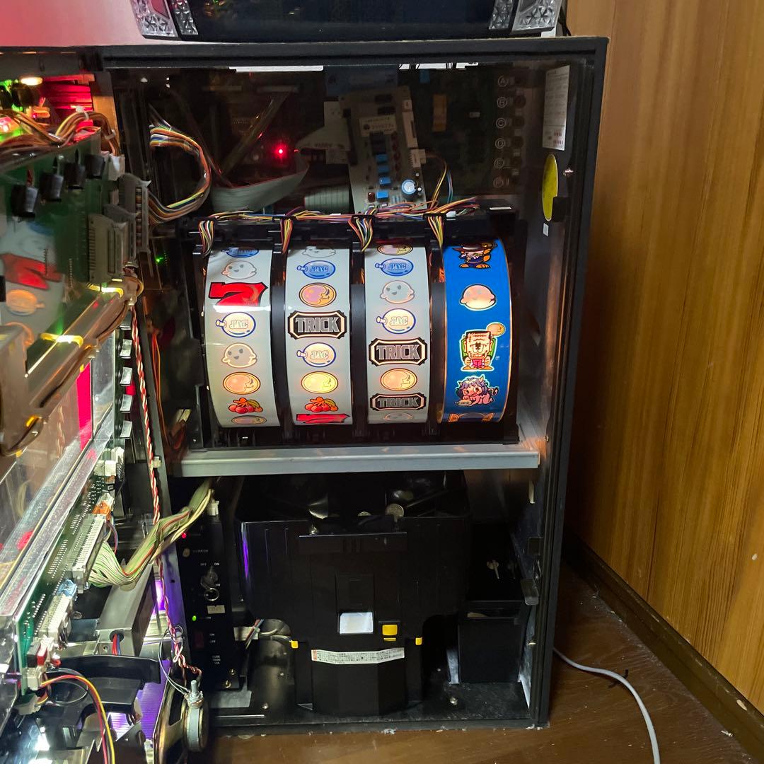 送料込み　パチスロ　４号機　トリックモンスター