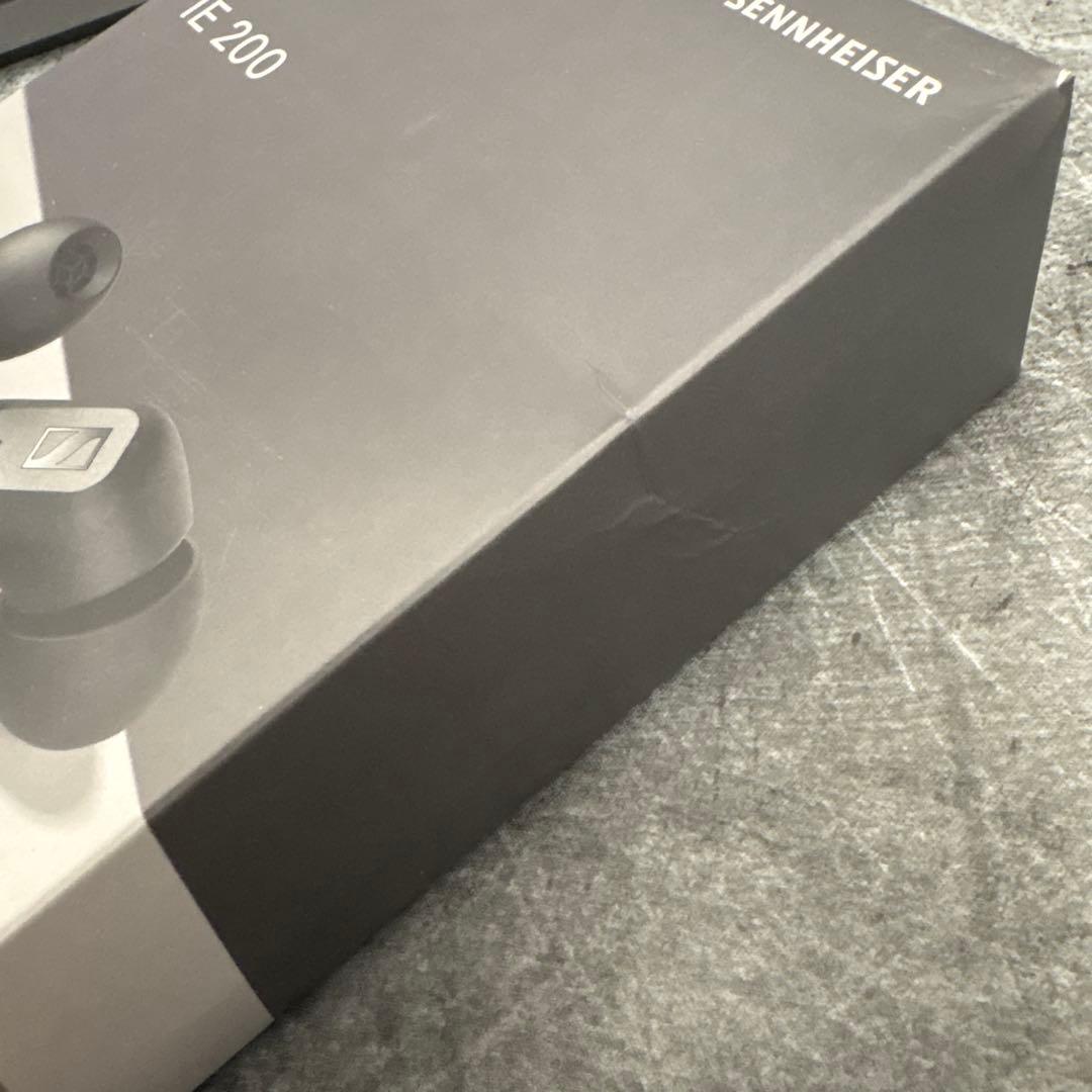 イヤホン Sennheiser IE 200