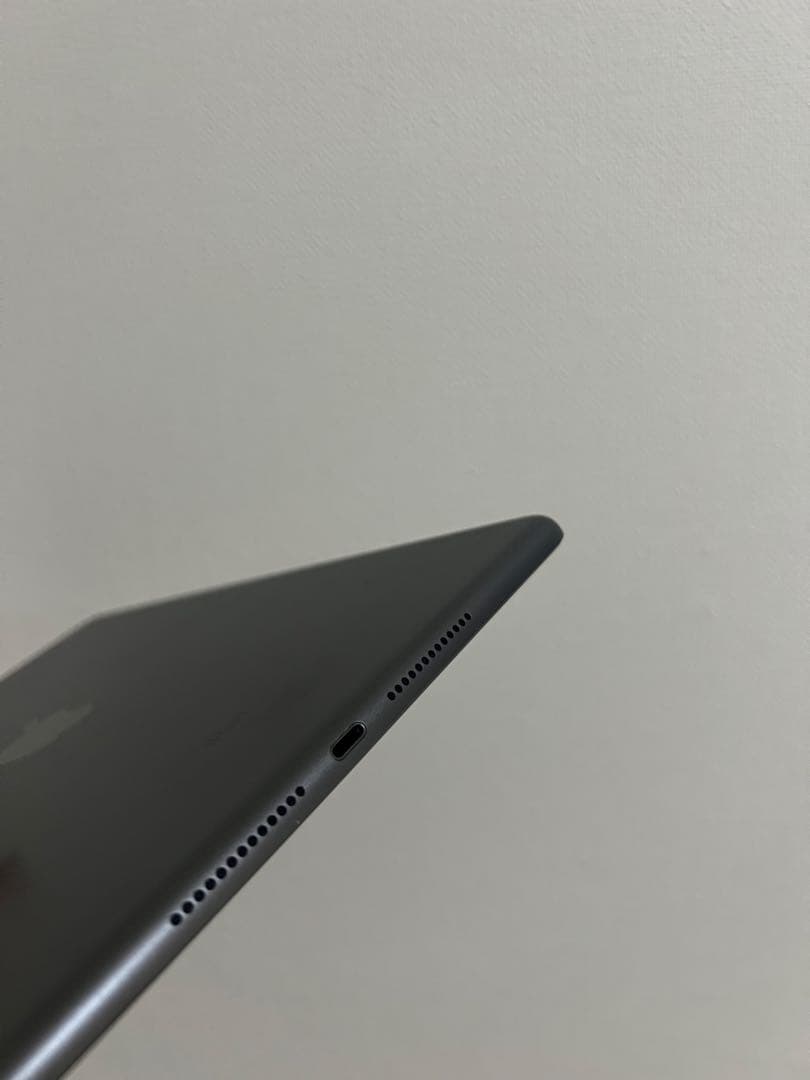Apple iPad スペースグレー 第7世代本体
