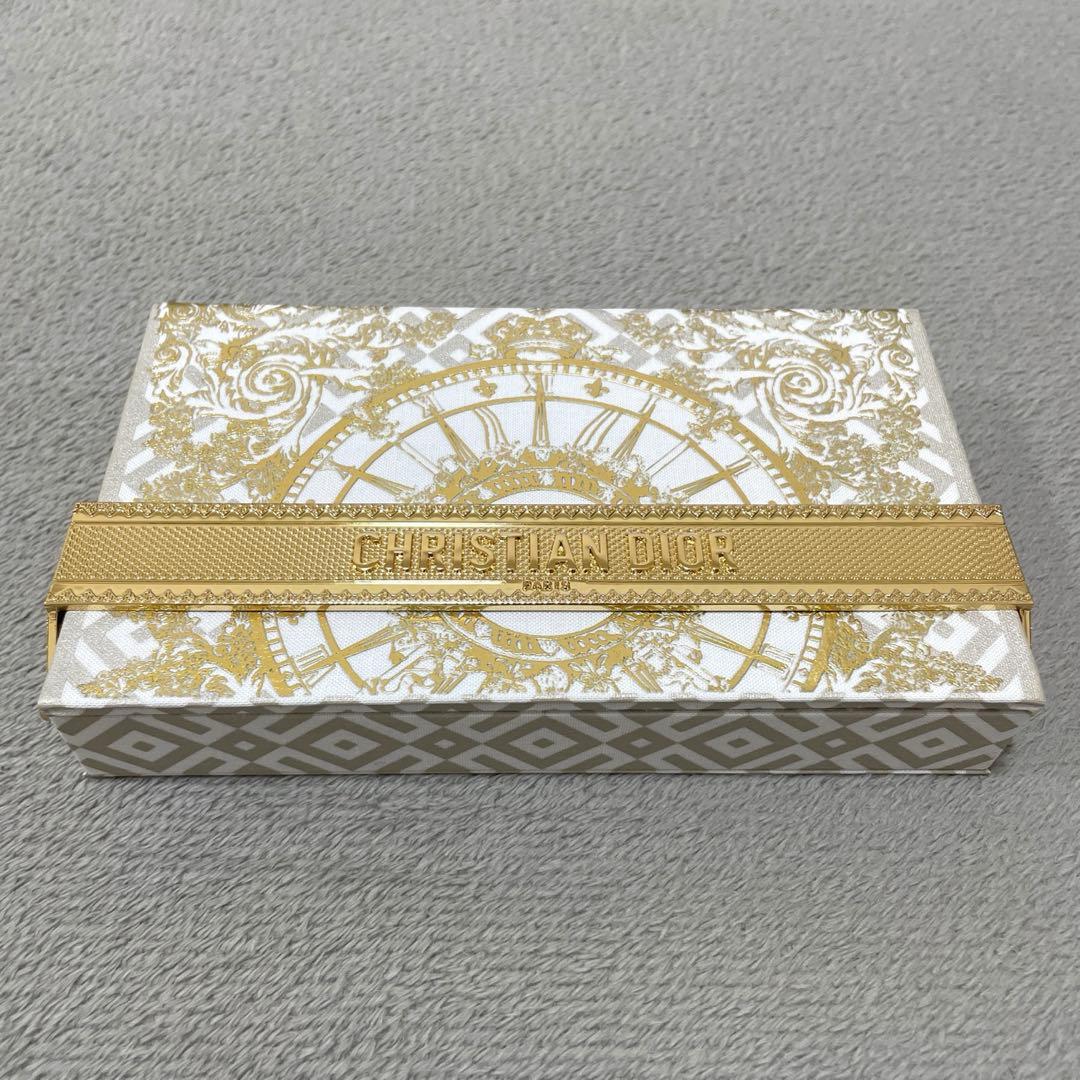 Dior 2024 クリスマスコフレ　パレット
