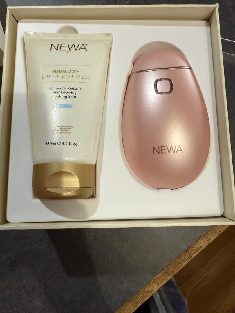 NEWA リフト アンチエイジング美顔器