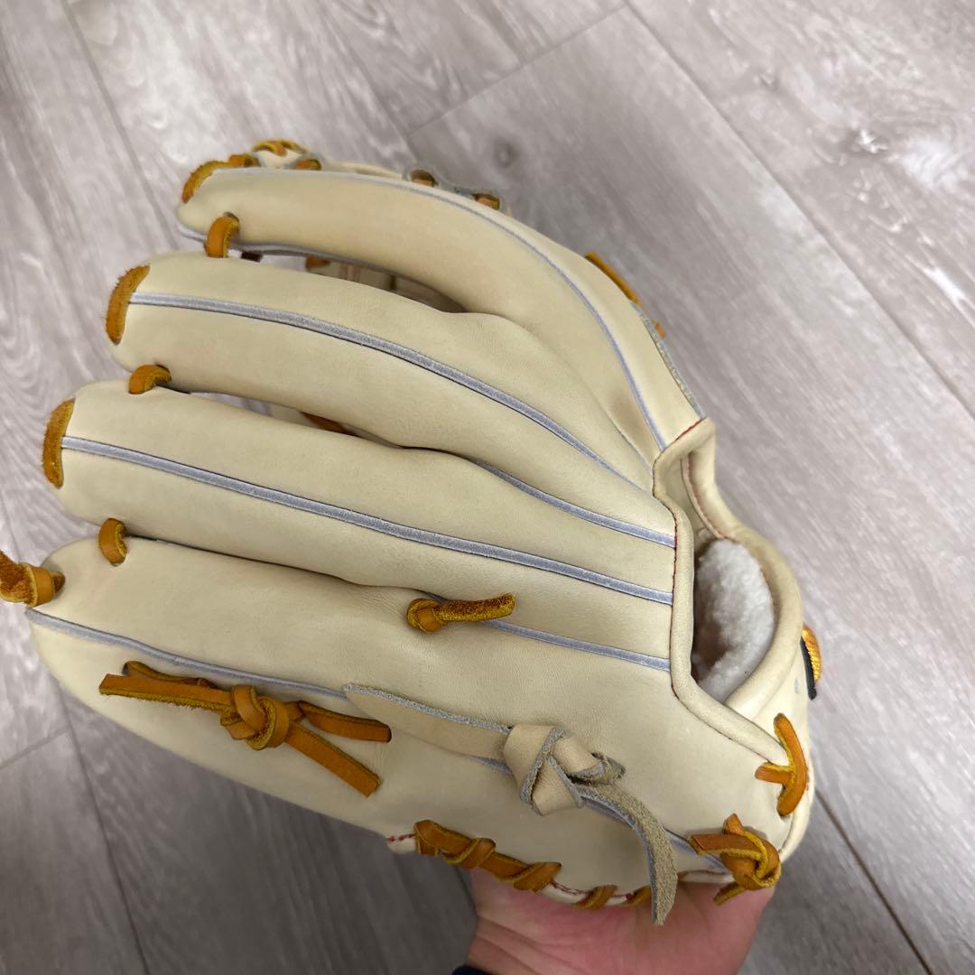 Mizuno Pro Classic 軟式グローブ クリーム色