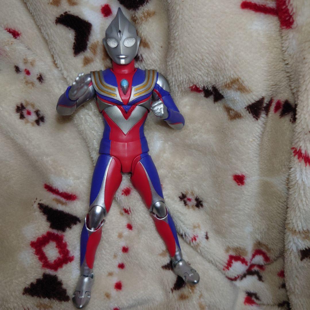 【ひび割れあり】SHF 真骨彫製法 ウルトラマンティガ マルチタイプ 初版