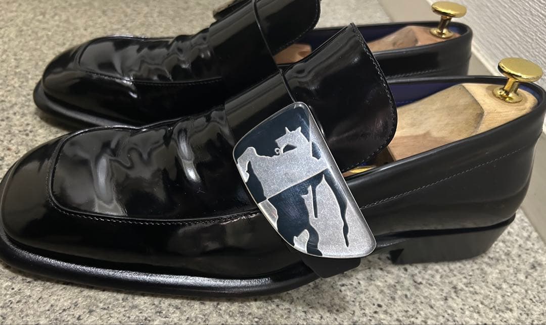 burberry 24ss シールド ローファー