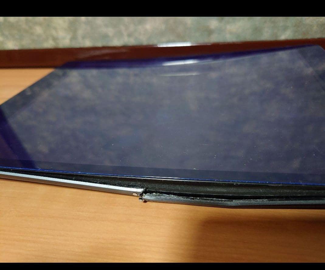 ① ジャンク品　アイパッド　9 世代　10.2 Wi-Fi