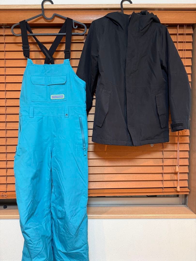 【最終値引き】バートン　ゴアテックス　子ども用スノーボードウェアセット