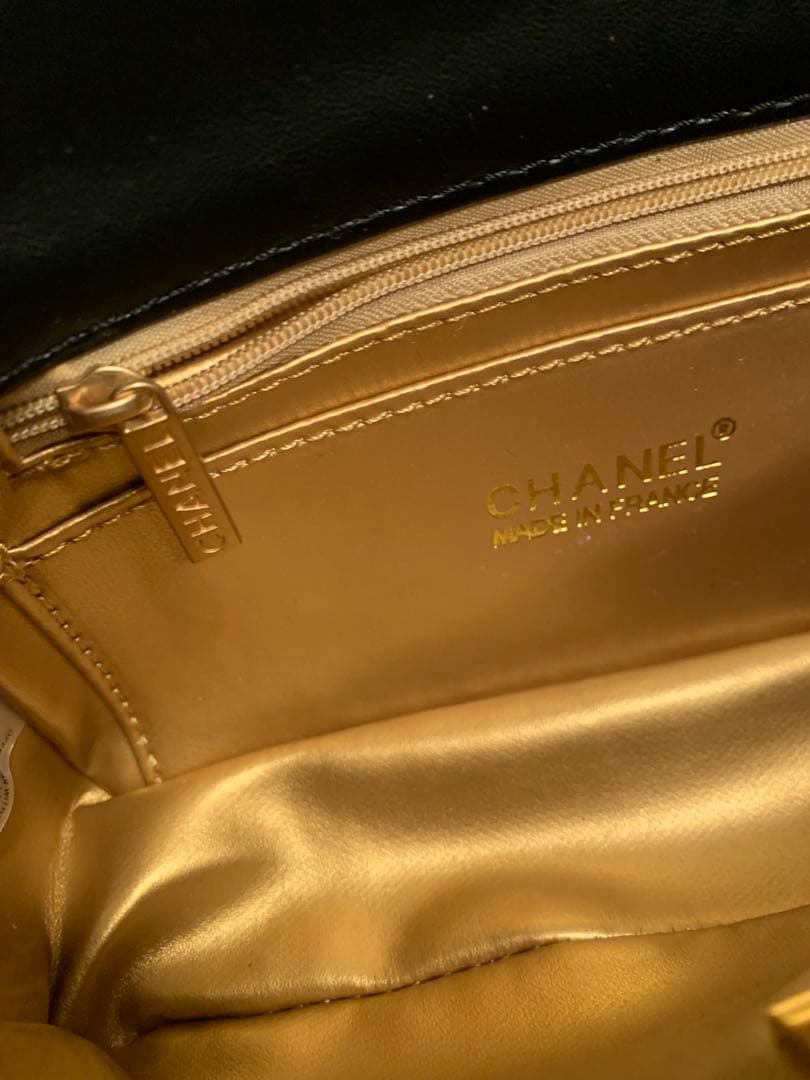CHANEL シャネル ブラック ショルダーバッグ ノベルティ マトラッセ