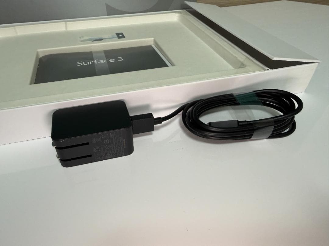 Windowsタブレット本体 Microsoft Surface 3 128GB Windows10