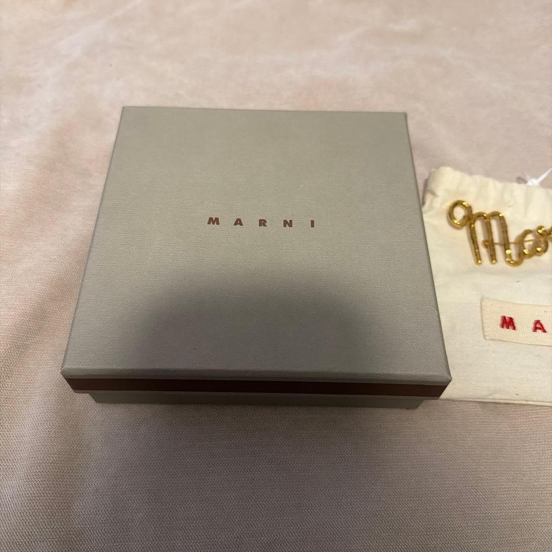 Marni ゴールド ブローチ