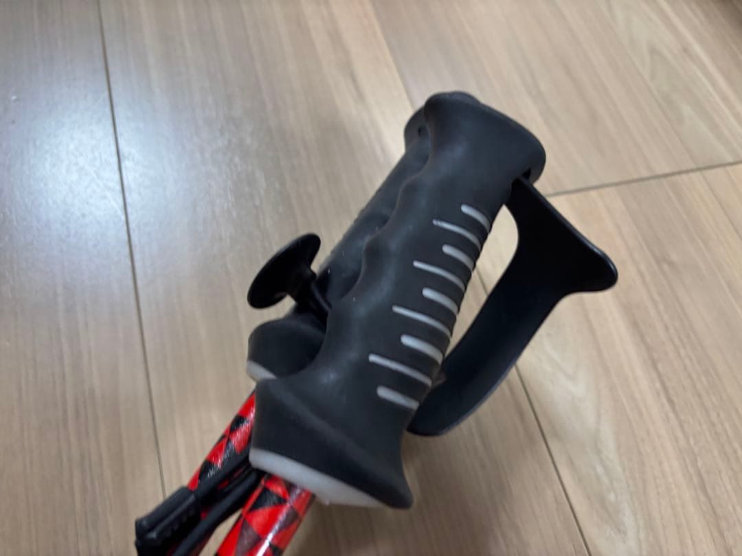 ★お洒落★オガサカ スキーポール ストック 収縮ポール　調整可能　デモ　技術