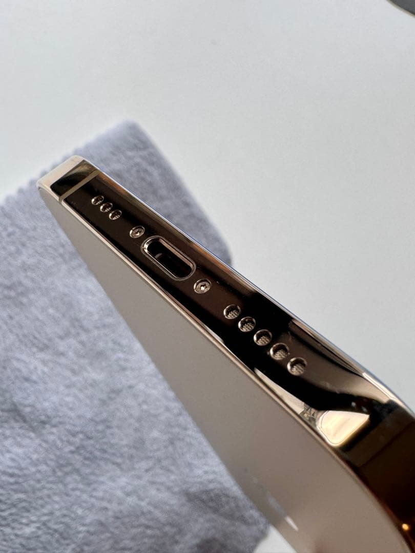 【超美品】Apple iPhone 12Pro ゴールド 128GB 残量88%