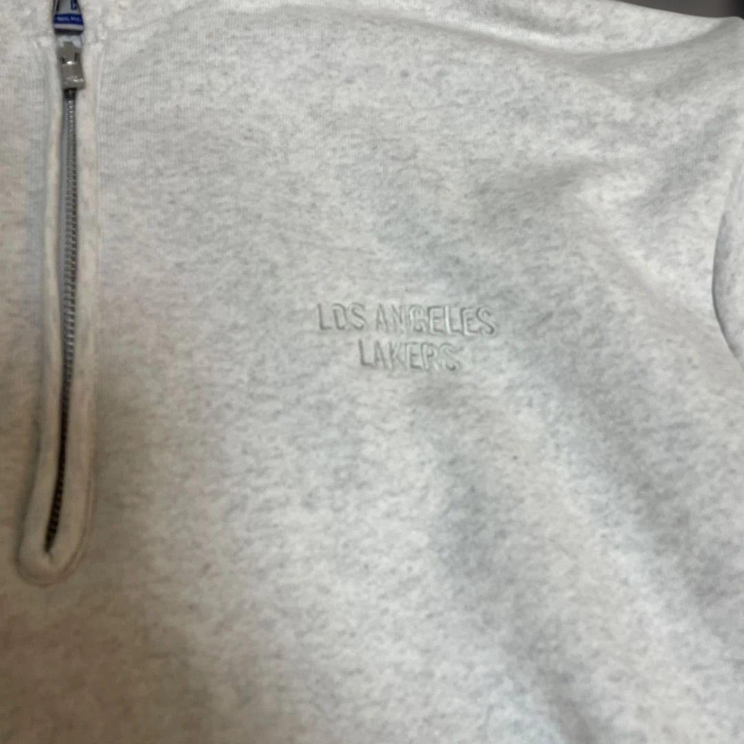 NBAレイカーズ　トレーナーハーフジップ