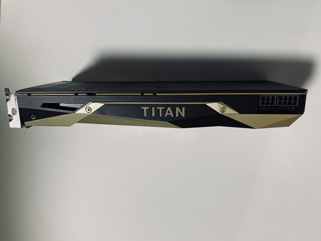 極美品TITAN V 12GB HBM2 (V100と同等コア )
