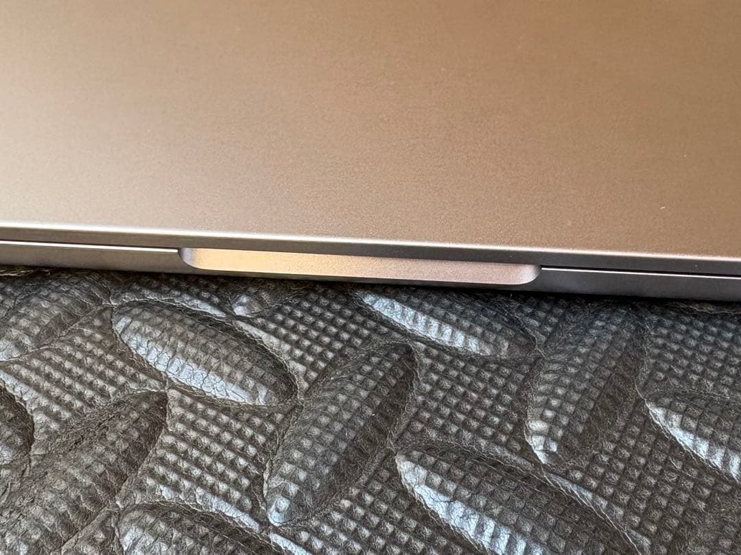 MacBook Air M2 2022 13.6インチ 8GB 256GB