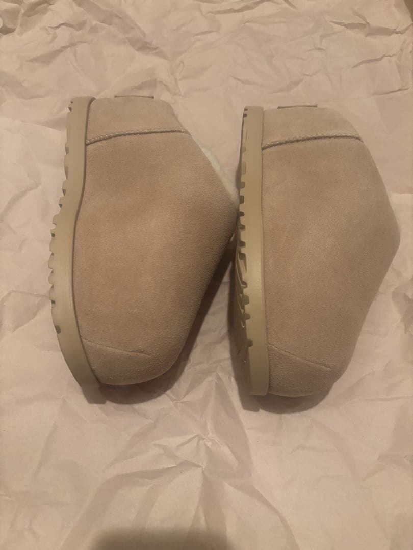 靴 UGG W PUMPED SLIDE 22