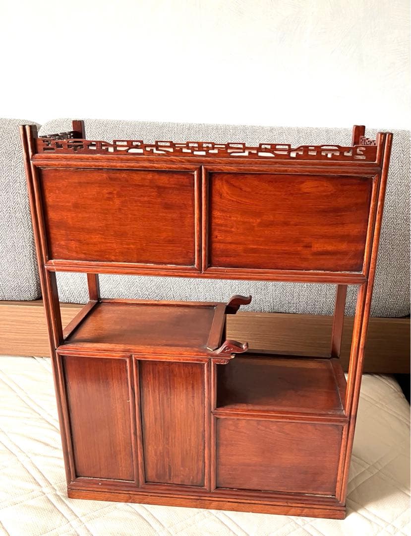 美品 唐木家具 本花梨 総無垢 茶棚 高級 茶道具 飾り棚 彫刻 煎茶道具骨董
