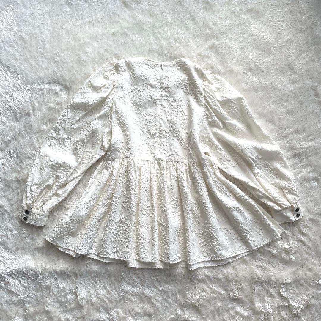 極美品✨ohga furuit オーガ フローラルパターンブラウス ペプラム