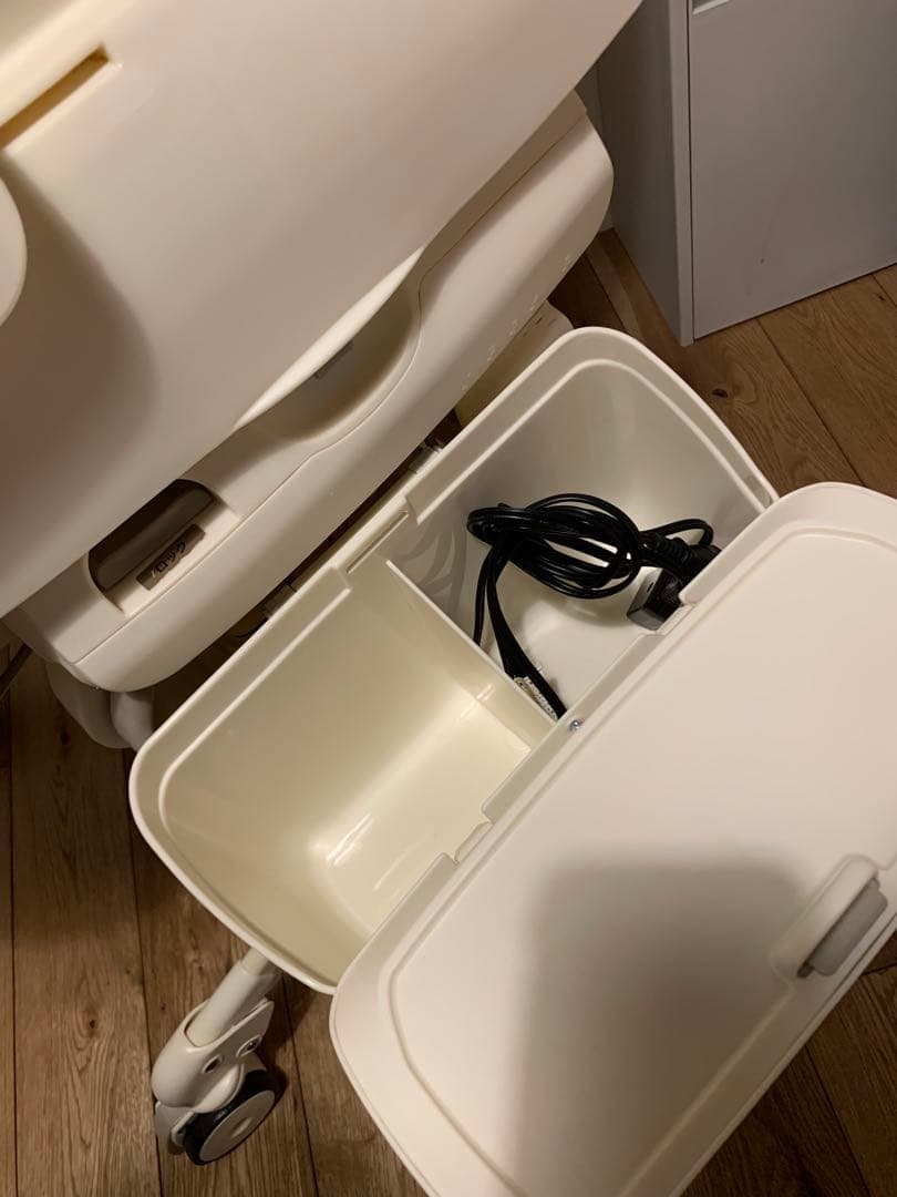 Combi ハイローチェア ネムリラ オートスイング　電動