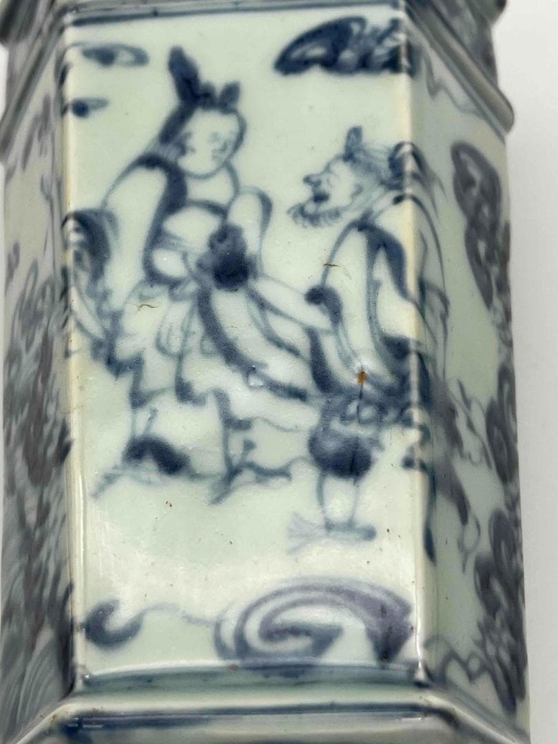 明時代　染付 青花仙人文塔型筆筒 白磁 文房具 名品珍品　香炉 (C-48)