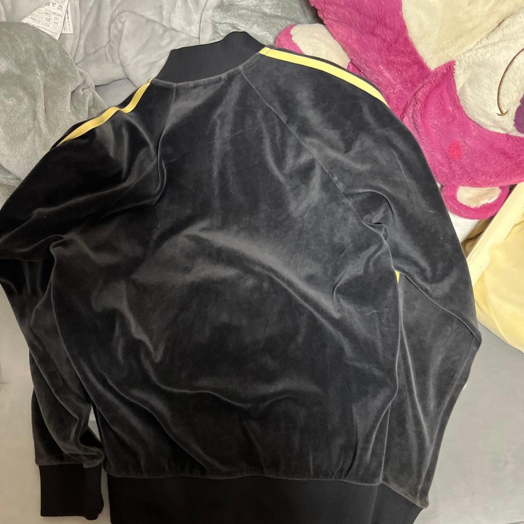 adidasベロア