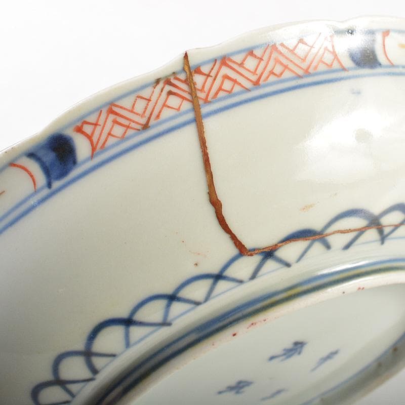 伊万里焼　古伊万里　奇玉珍玩款　赤絵金彩　花文皿　金継直し　桐箱　V　R5889