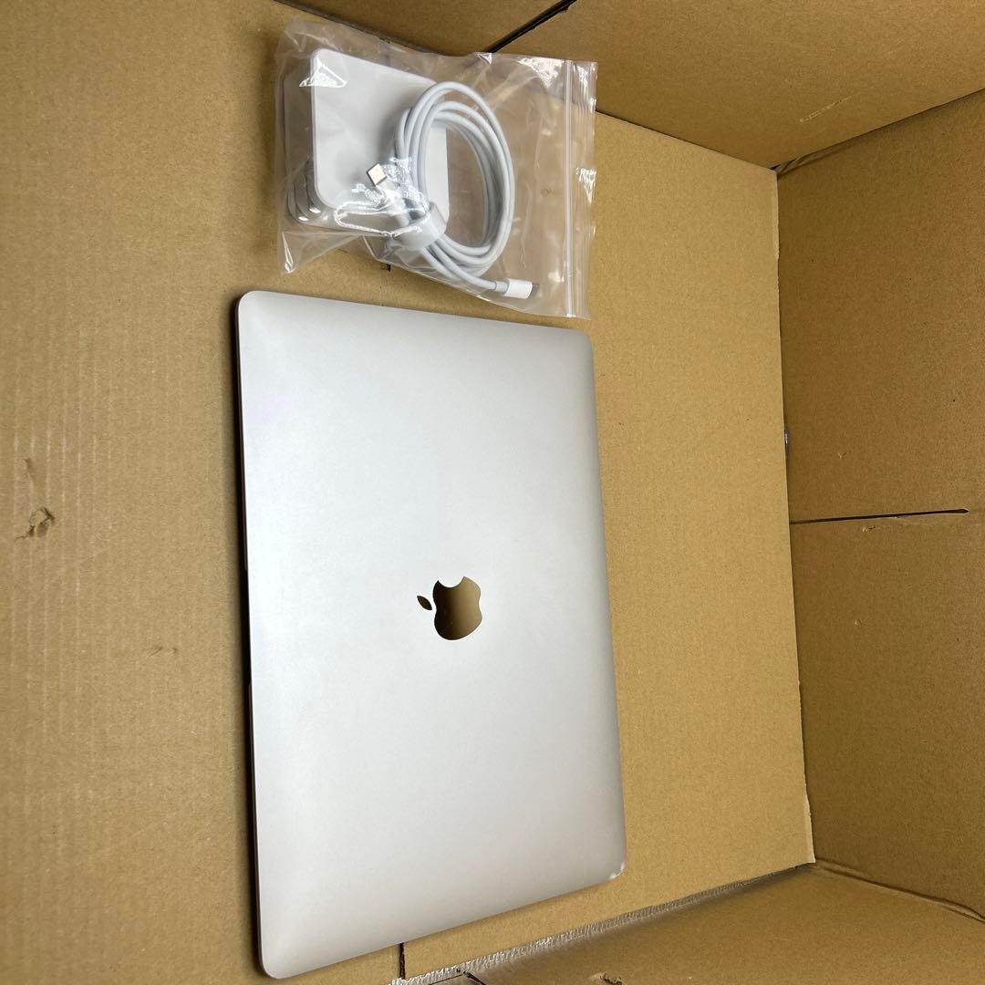 Apple MacBook Air 2019 13インチ　16GB