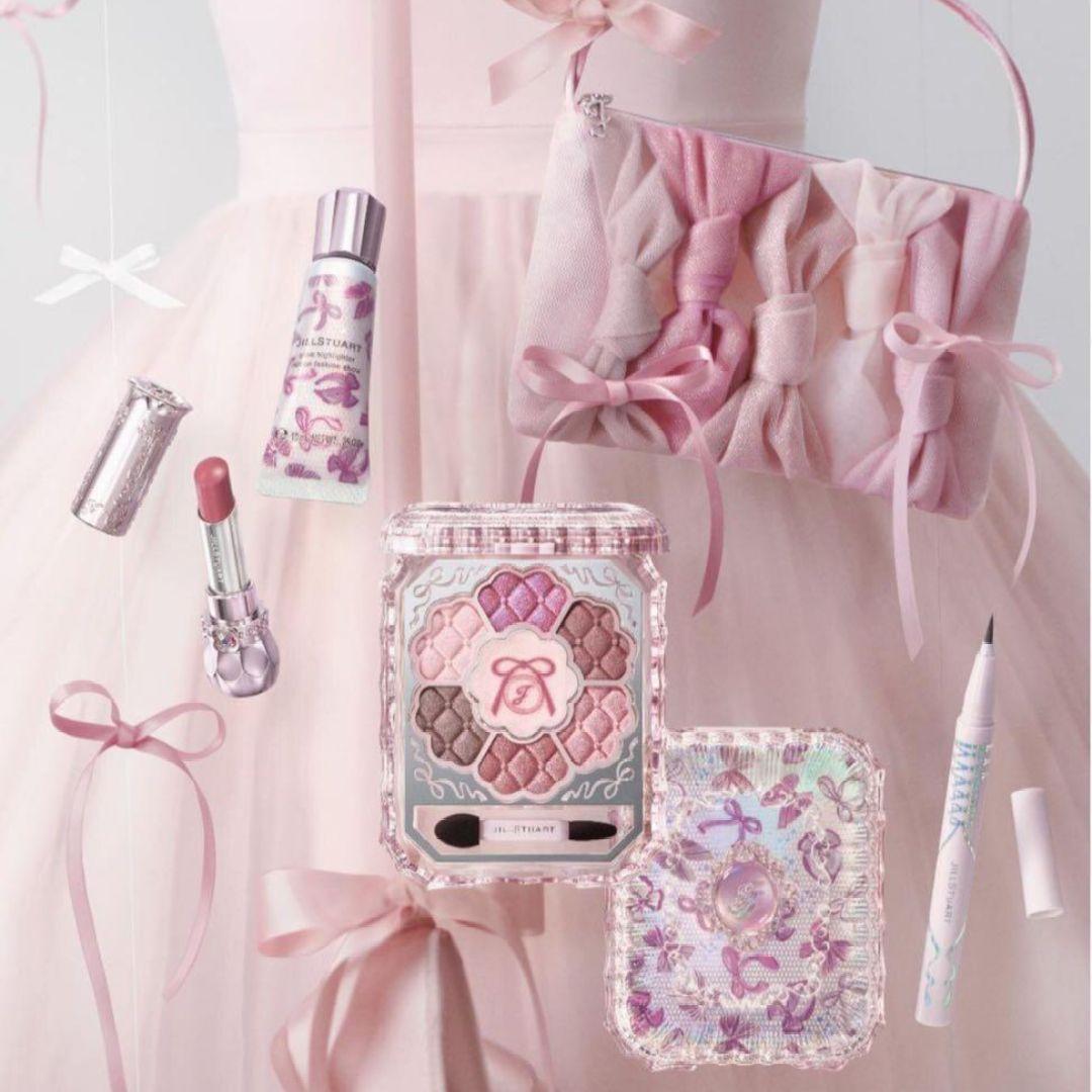 ②JILL STUART クリスマスコフレ2025 リボンファッションショー