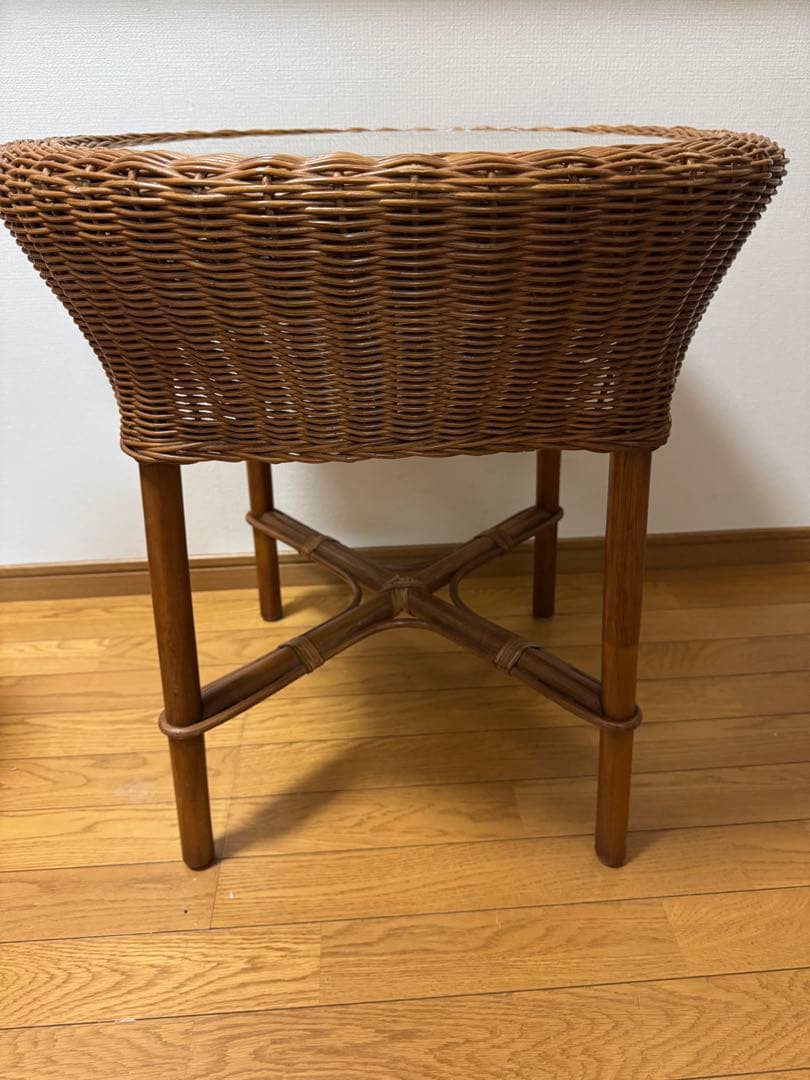 ラタンテーブル 円形 ガラス天板 籐家具