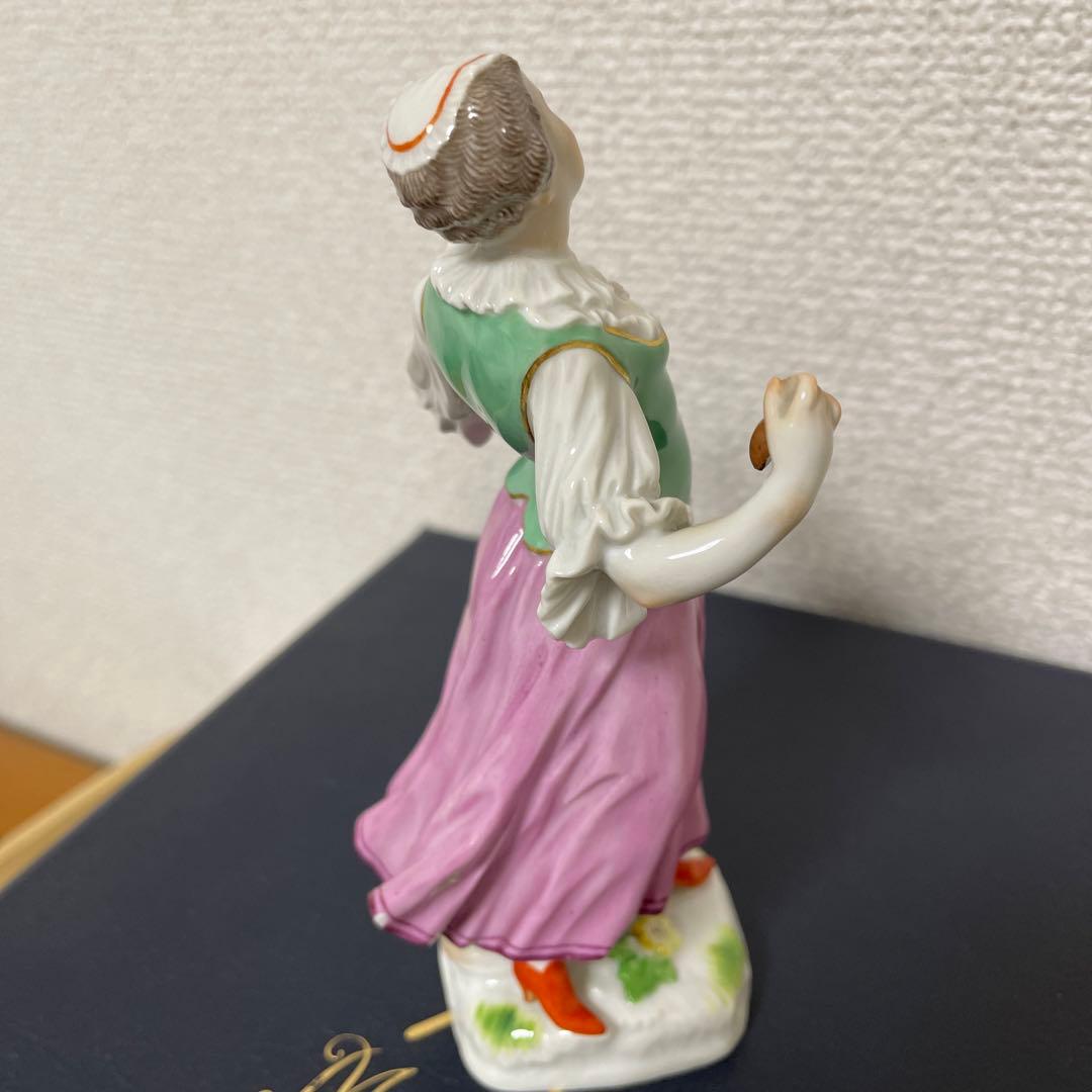 ＊ケンドラー＊コロンビーヌ＊高さ１４cm・左手の一部に綺麗な修復あり・マイセン・