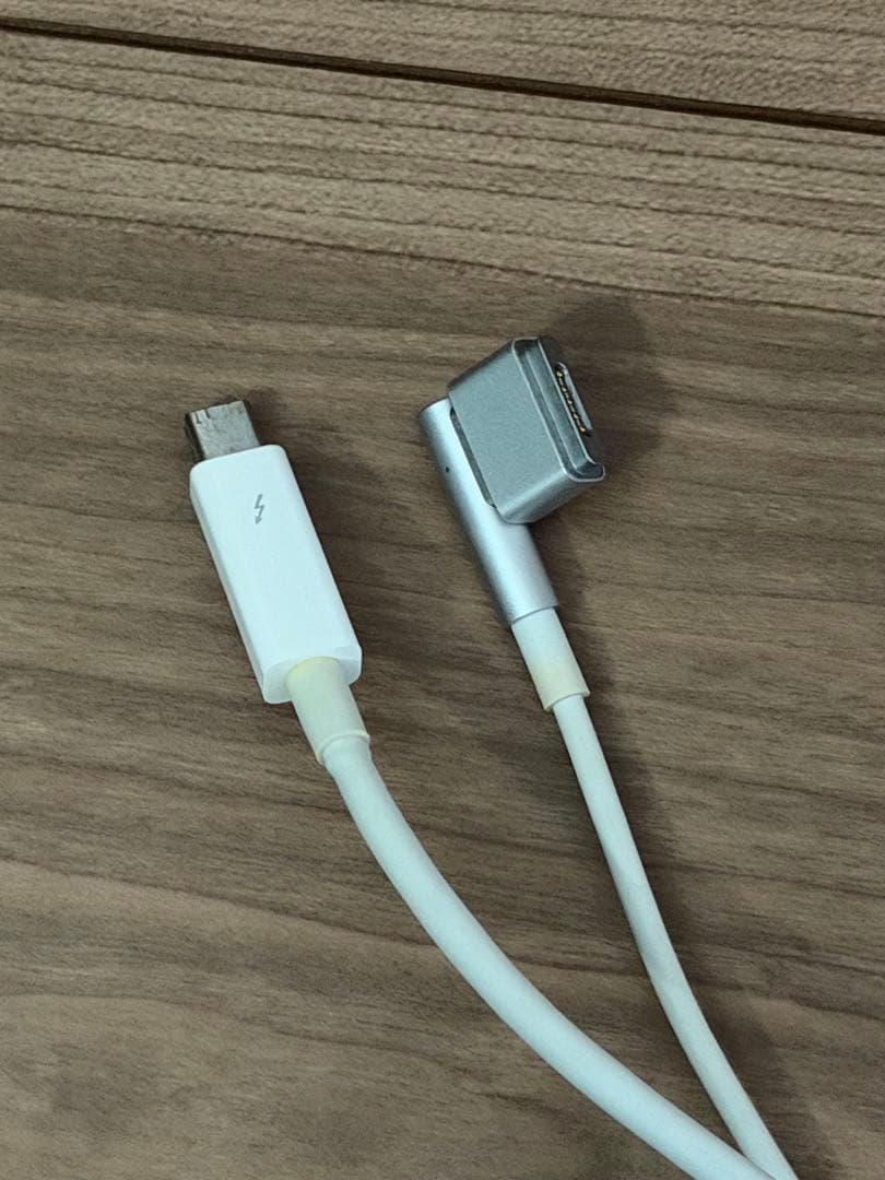 Apple thunderbolt display サンダーボルトディスプレイ