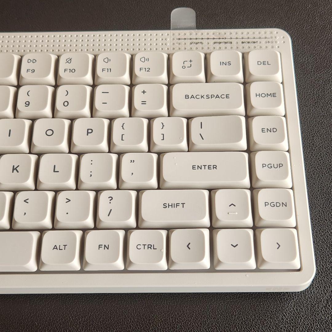 Nuphy Node 75 Lunar White 赤軸 Red Nano