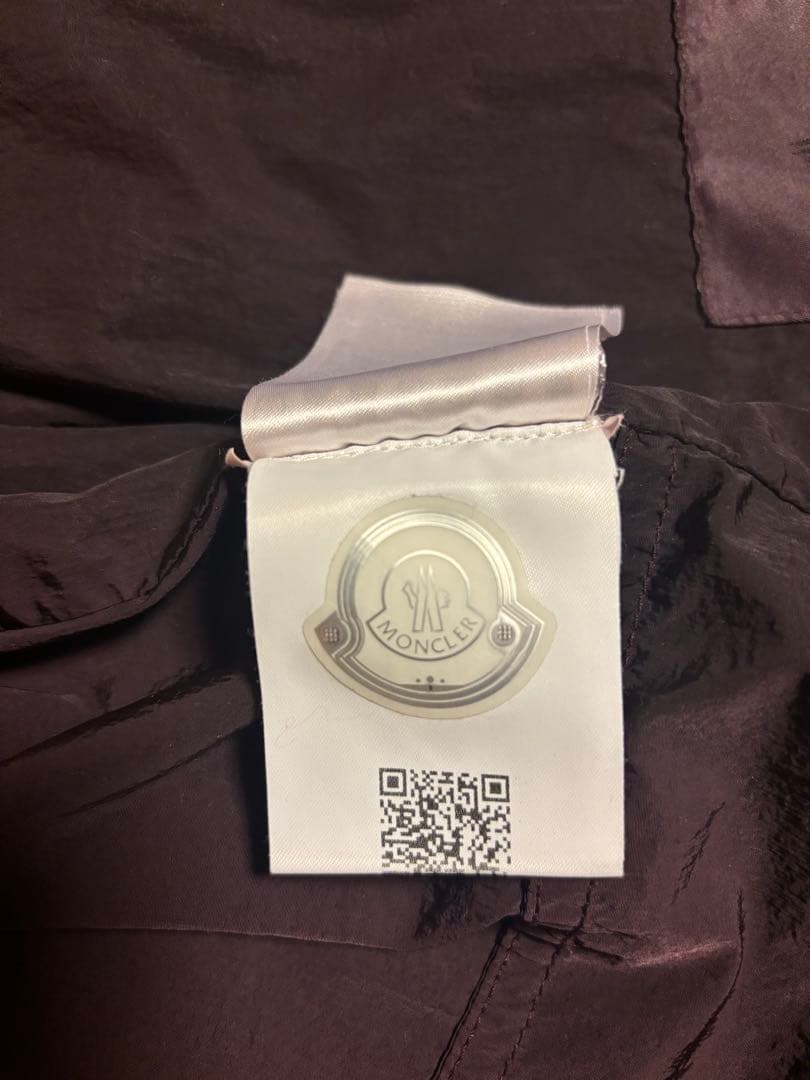 MONCLER ナイロンジャケット　ブラックネイビー系