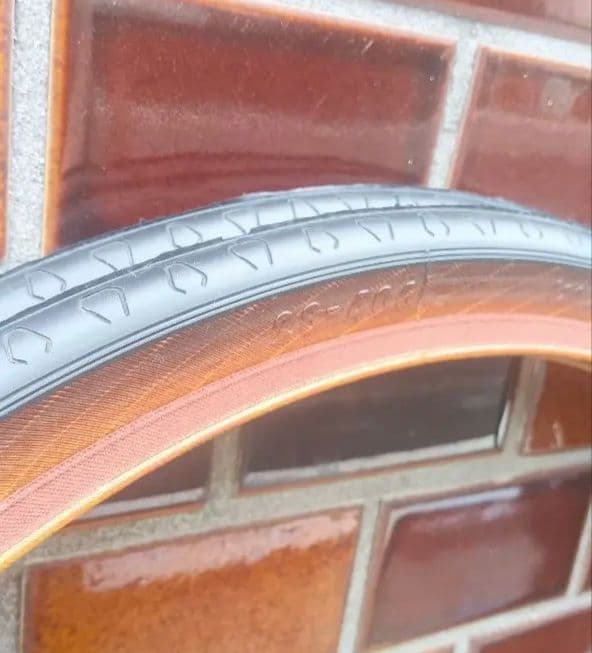 希少 20インチ（406）タイヤ　 2本セット