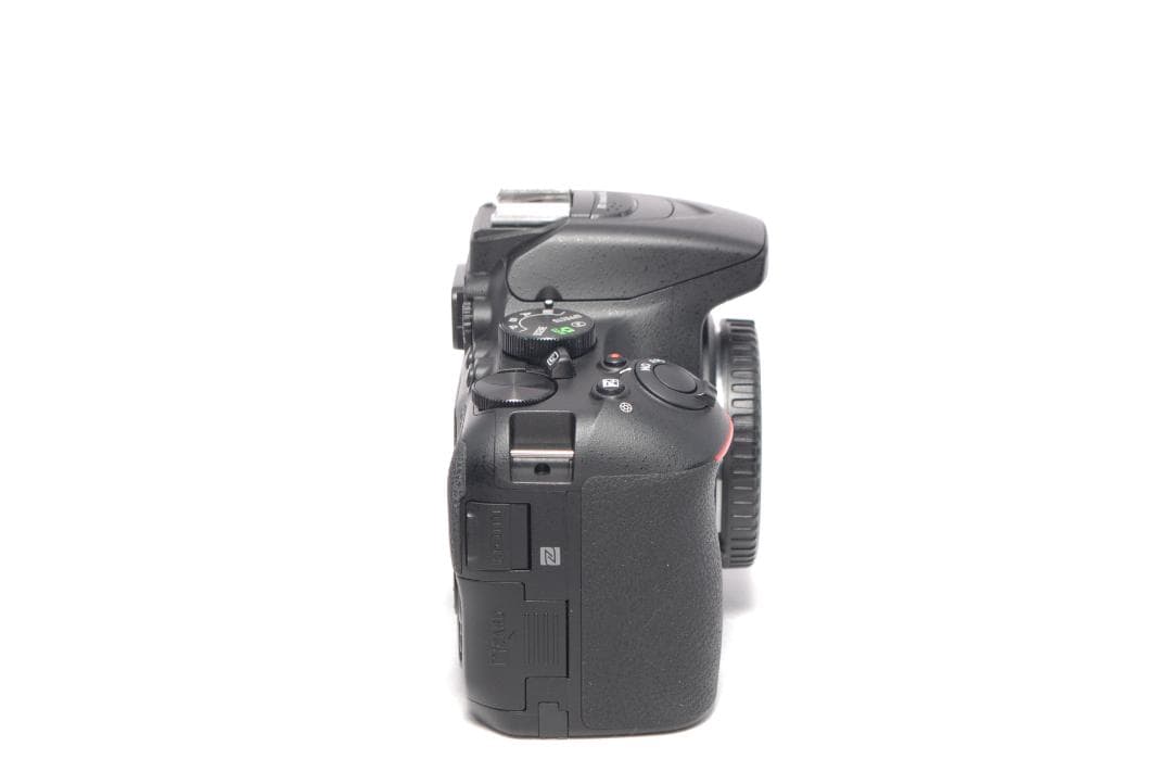 ✨入門モデル✨Wi-Fi搭載✨Nikon D5600 ✨ダブルレンズ