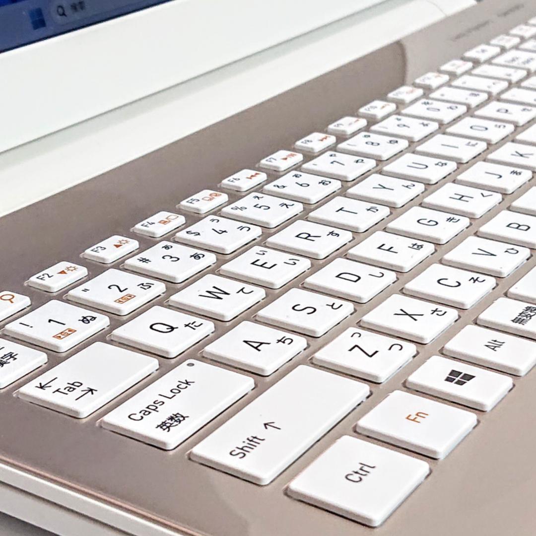 超美品！Dynabook T6/K 第8世代Core i7 [390]