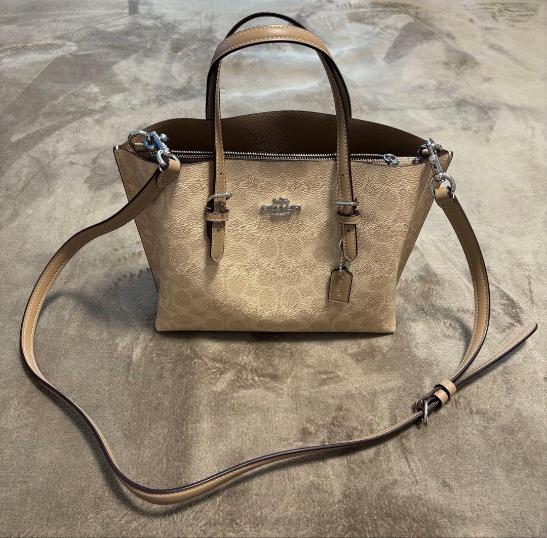 coach モリートート バッグ 25・シグネチャーキャンバス