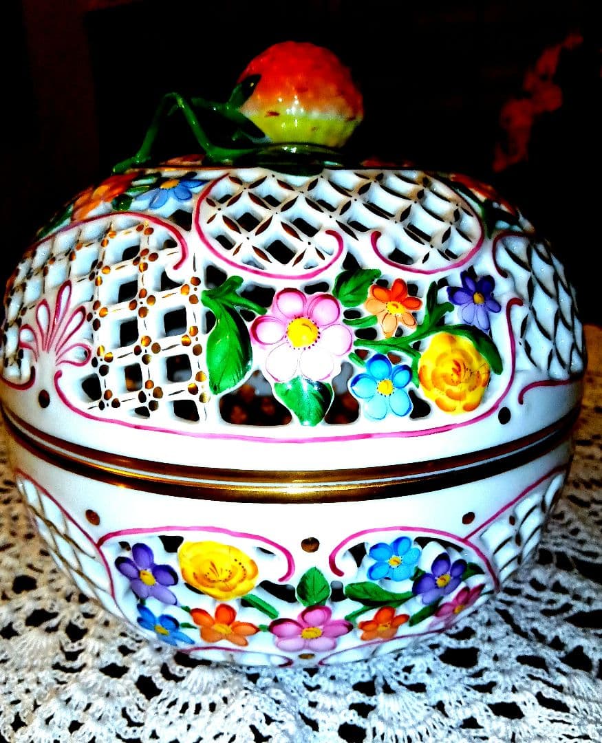 Herend花柄陶器製キャンディ菓子器
