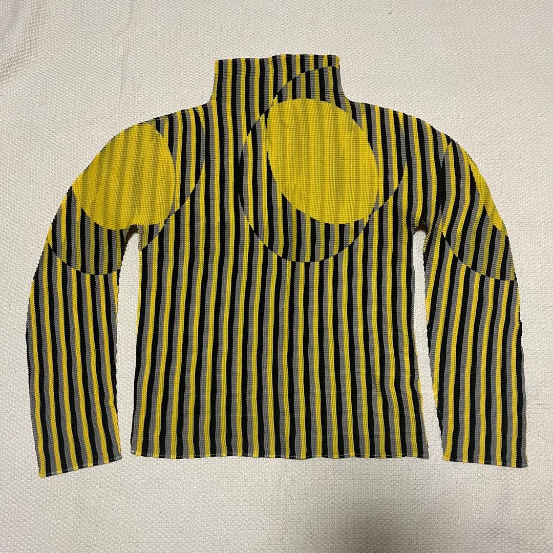 ［美品］meイッセイミヤケ トップス