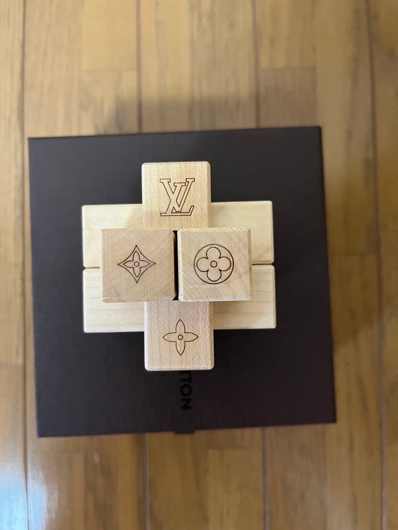 限定品⭐︎顧客ギフト　LOUISVUITTONブロックオブジェ