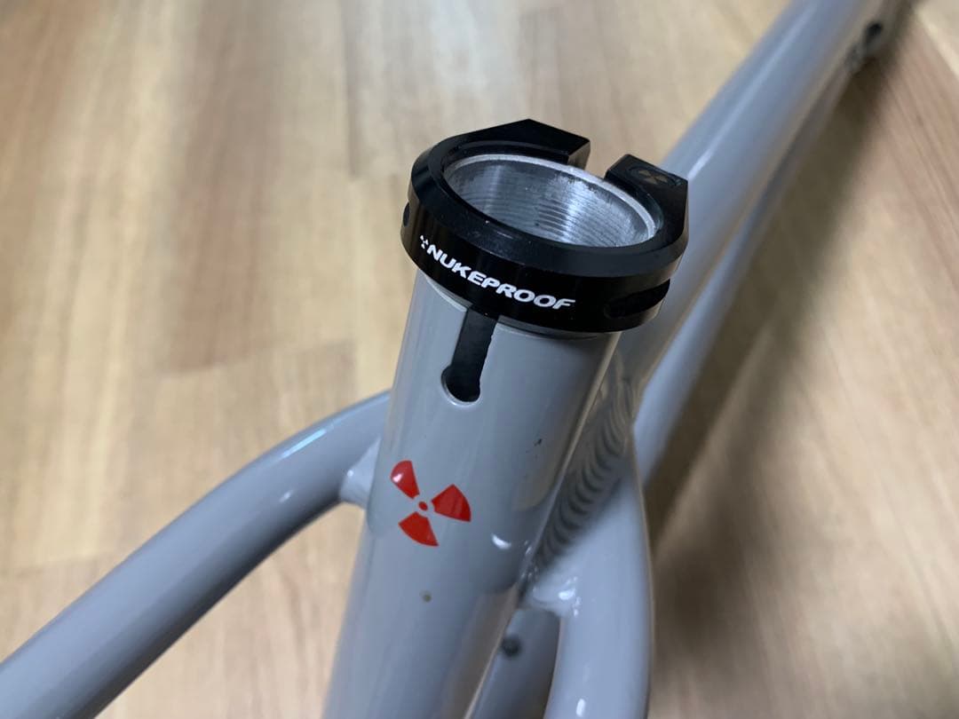 NUKEPROOF SCOUT290 フレーム　Mサイズ　中古