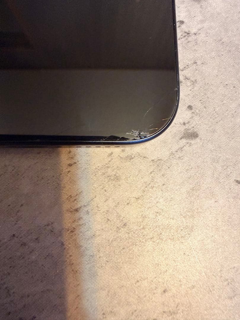 iPhone15 128ギガ