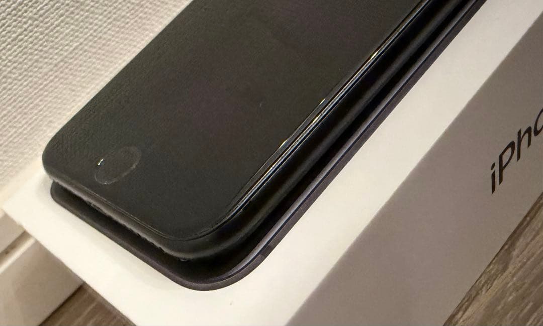 iPhone SE 第2世代　ブラック　64GB