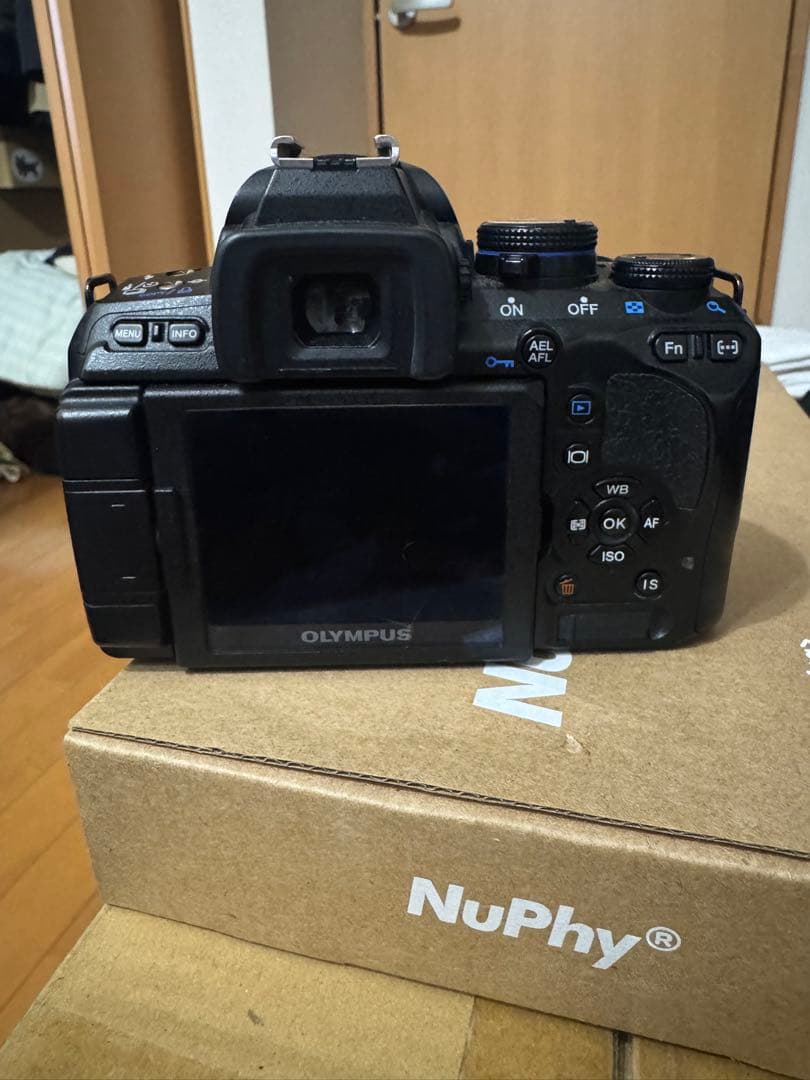 OLYMPUS E-620 デジタル一眼レフカメラ
