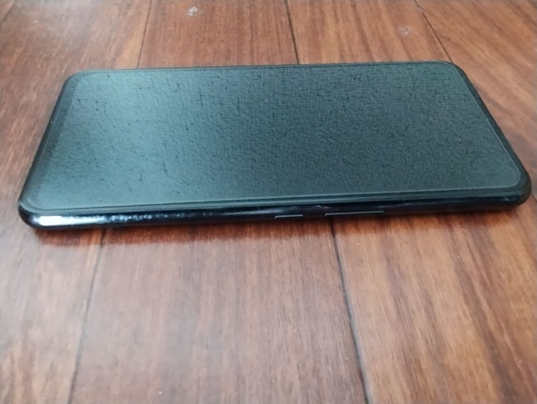 良品　ZR01 simフリー 128GB　rakuten big　ケース付