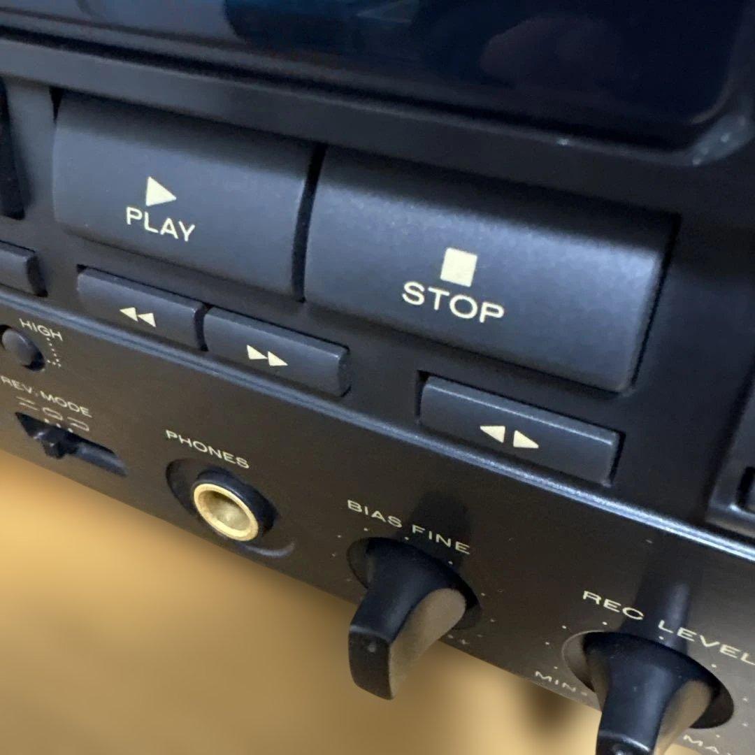 マランツ　ダブルカセットデッキ　SD555